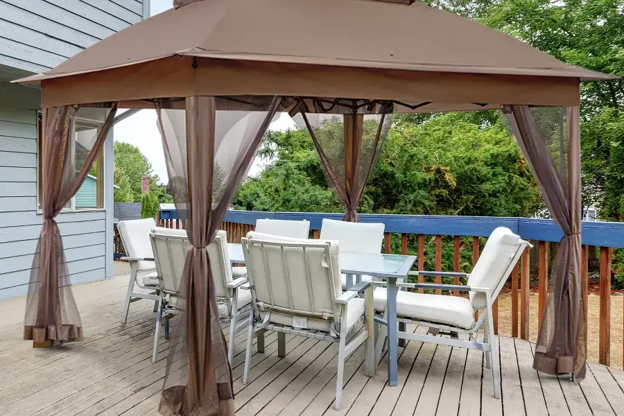 Pop-Up Gazebo with Mesh Walls